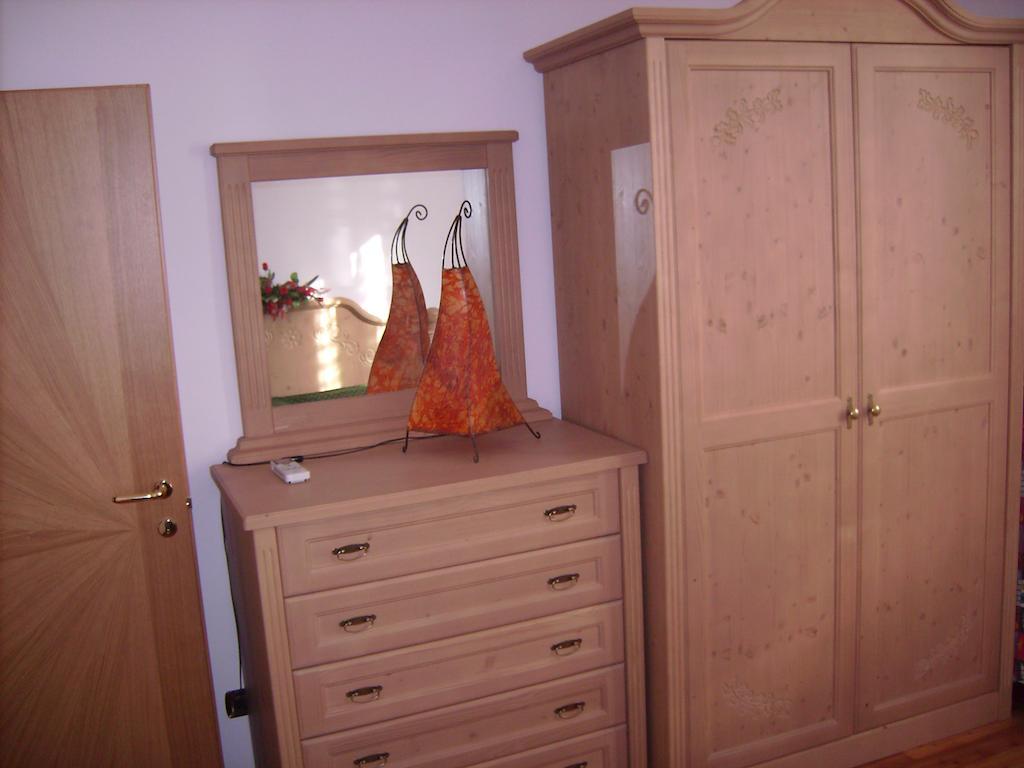 Cadenabbia Charming Glicine And Azalea House Art And Colour With Lakeview חדר תמונה